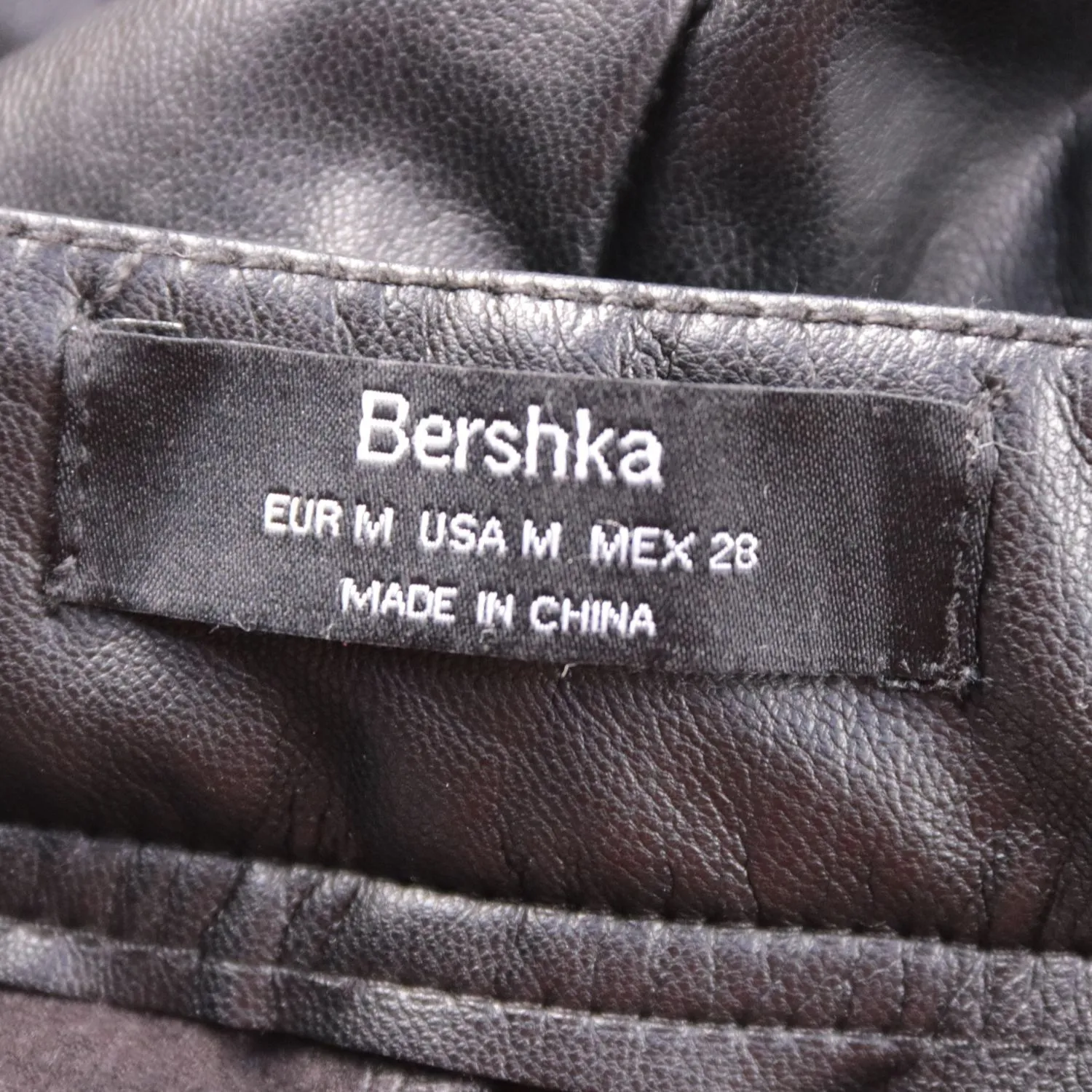 брюки Bershka